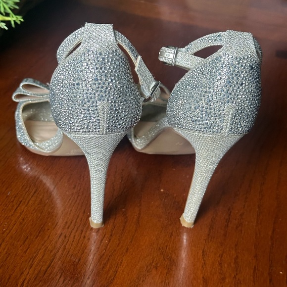 Maripe Sparkle Bow heels size 7.5 - Picture 7 of 9
